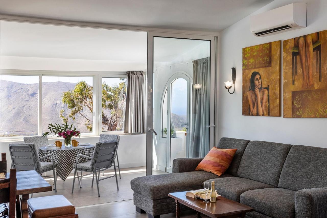 Villa Azure Horizon And Breeze - Panoramic Ocean View And Heated Pool Chayofa エクステリア 写真