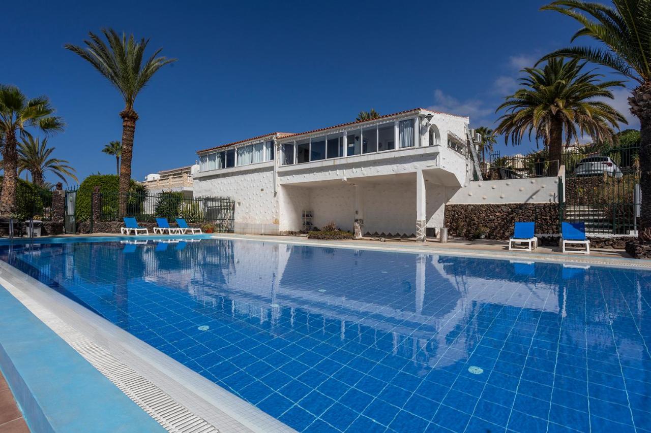 Villa Azure Horizon And Breeze - Panoramic Ocean View And Heated Pool Chayofa エクステリア 写真