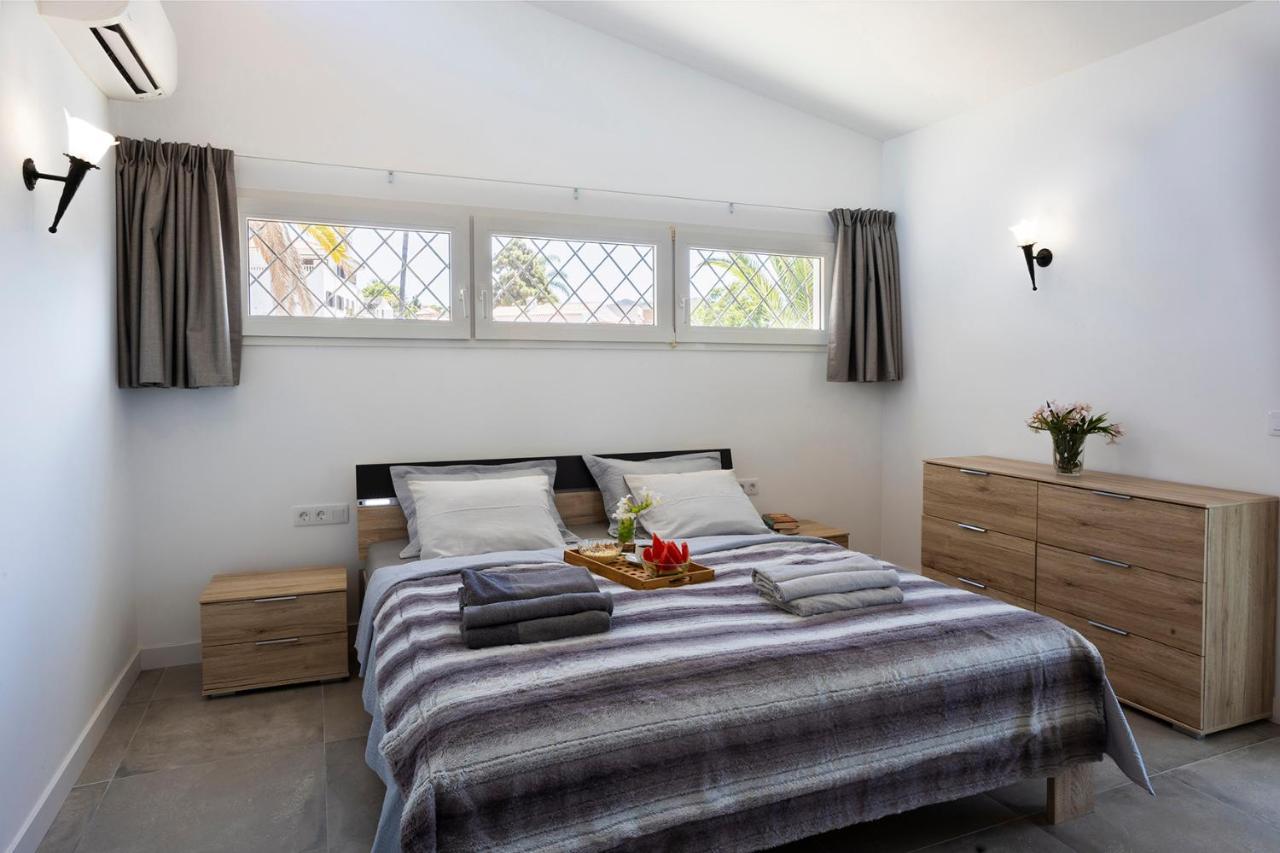 Villa Azure Horizon And Breeze - Panoramic Ocean View And Heated Pool Chayofa エクステリア 写真