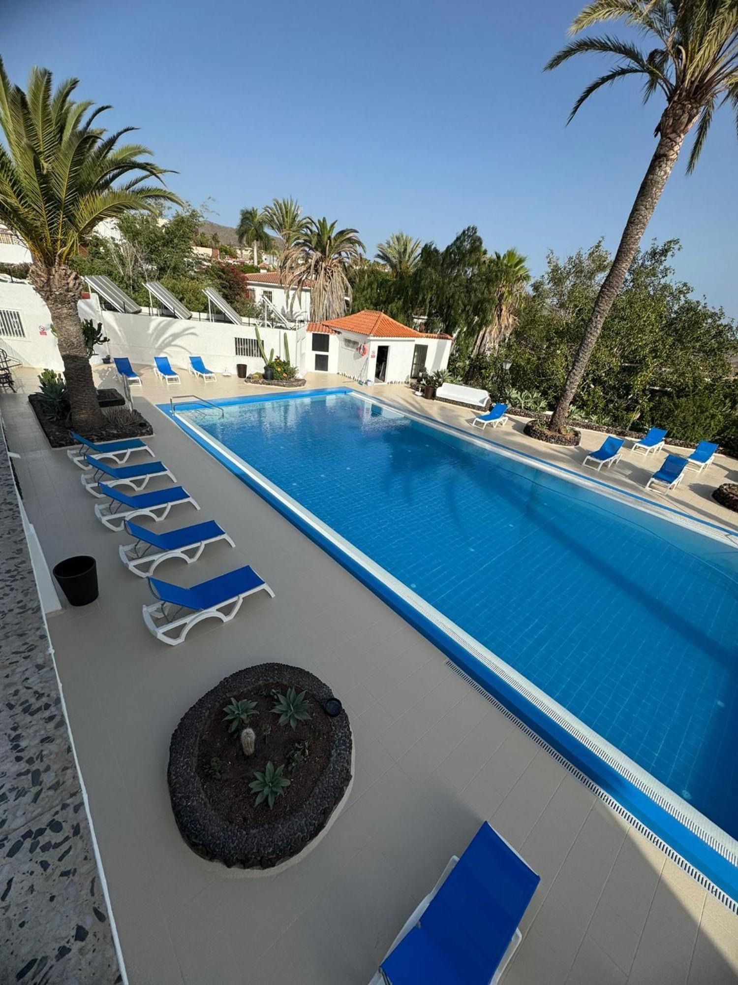 Villa Azure Horizon And Breeze - Panoramic Ocean View And Heated Pool Chayofa エクステリア 写真